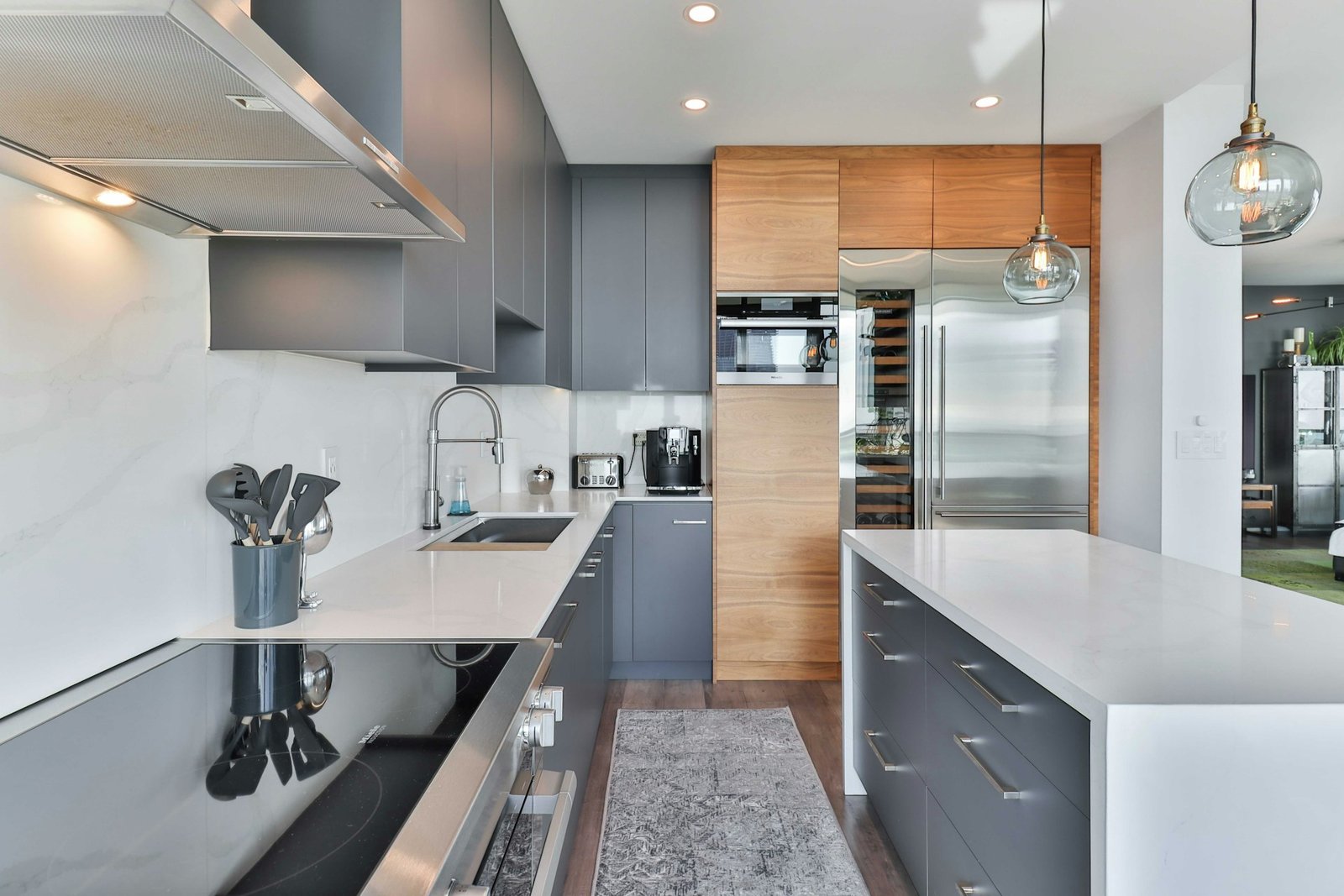 Modular Kitchen vs Carpenter Kitchen: Which One Should You Choose? 1 Modern modular kitchen design